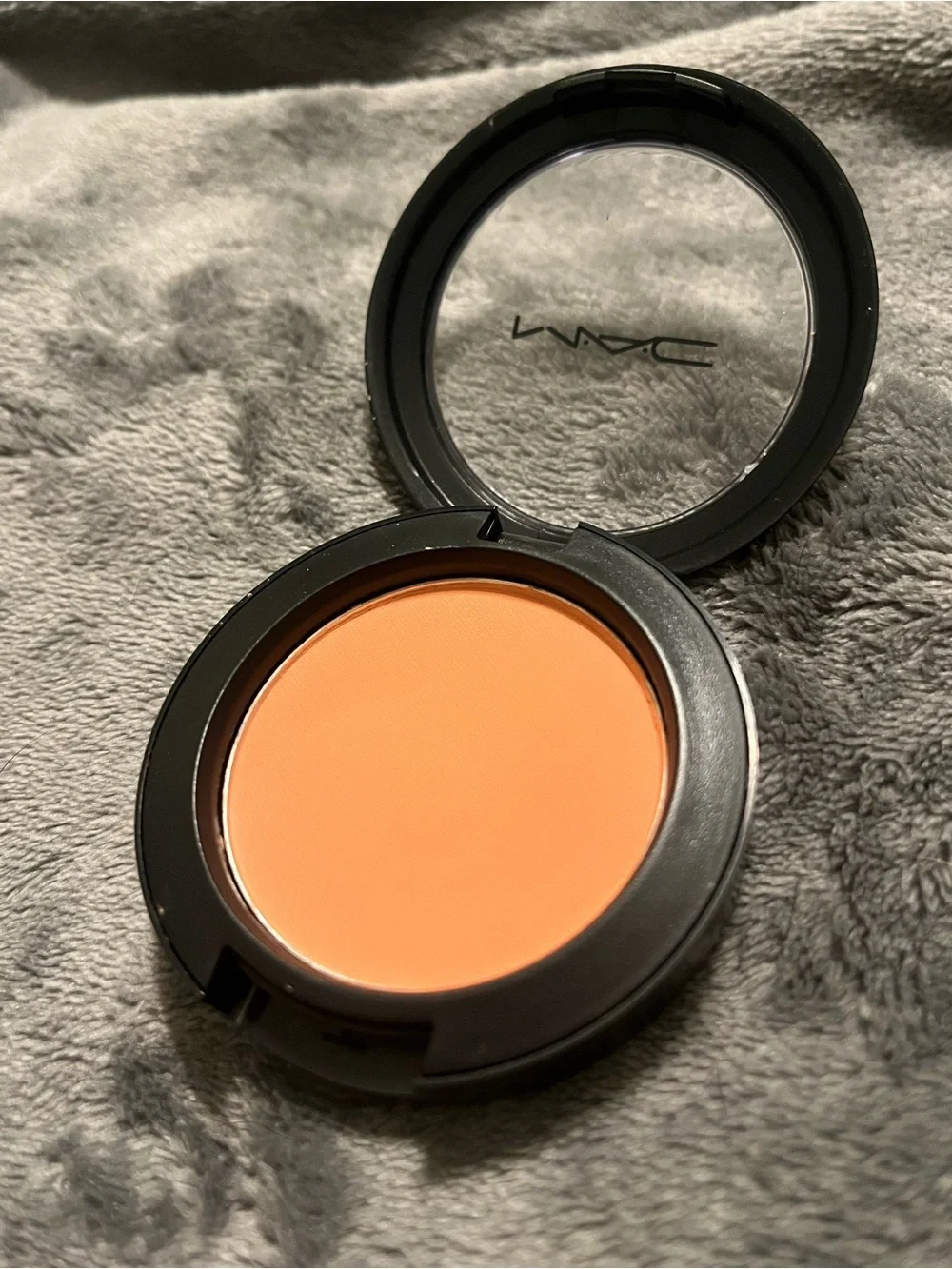 MAC Cosmetics mac sheertone